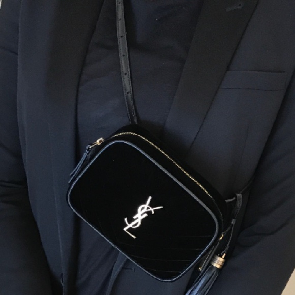 ❌SOLD❌ YVES SAINT LAURENT BELT BAG - Picture 5 of 5